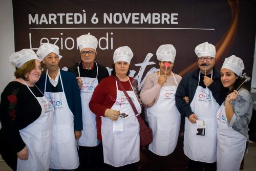 SUA MAESTÀ IL CIOCCOLATO!